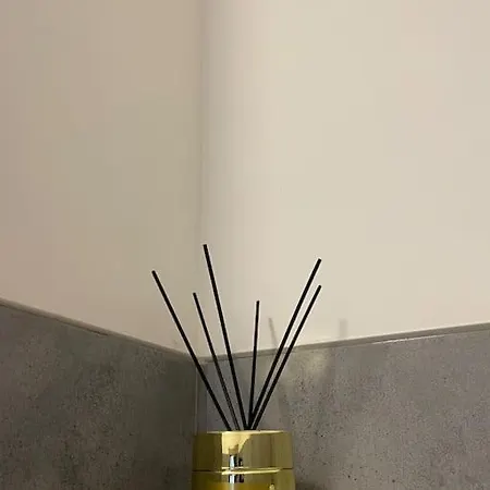 Minimalist Apartment-free Parking, Self Check In Dzīvoklis Riga